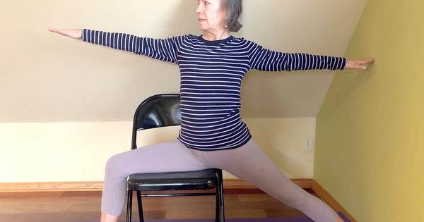 6 tu the yoga giup phuc hoi suc manh sau dot quy 69199c8cba367