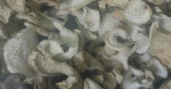 Cách dùng củ ráy hỗ trợ hạ axit uric 3 cach dung cu ray ho tro ha axit uric 692581e7f41b5