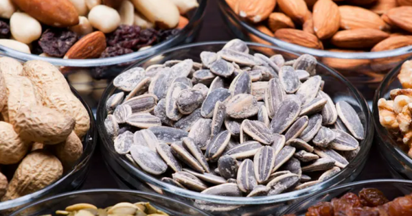 8 thuc pham giau vitamin e giup dep da tang mien dich va bao ve thi luc 69524e3498983